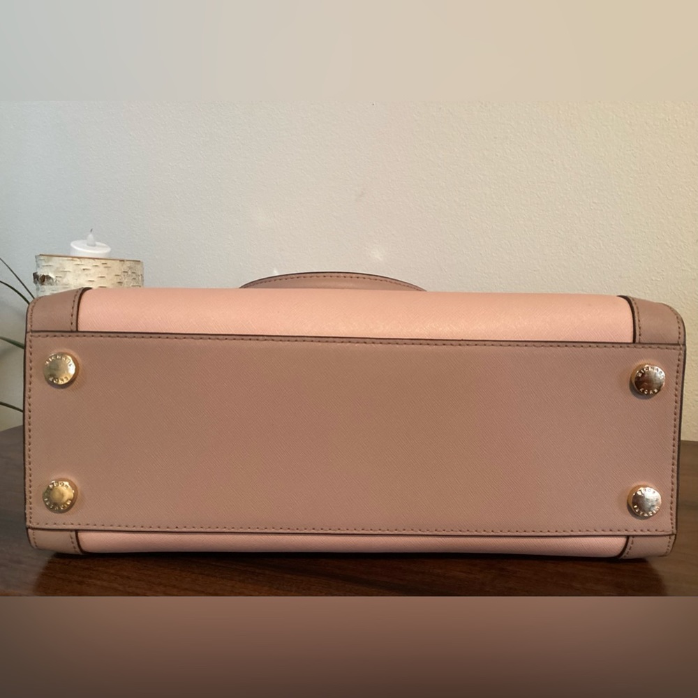 Michael Kors Large Light Pink Messenger/Tote Bag W/COA - Picture 5 of 10